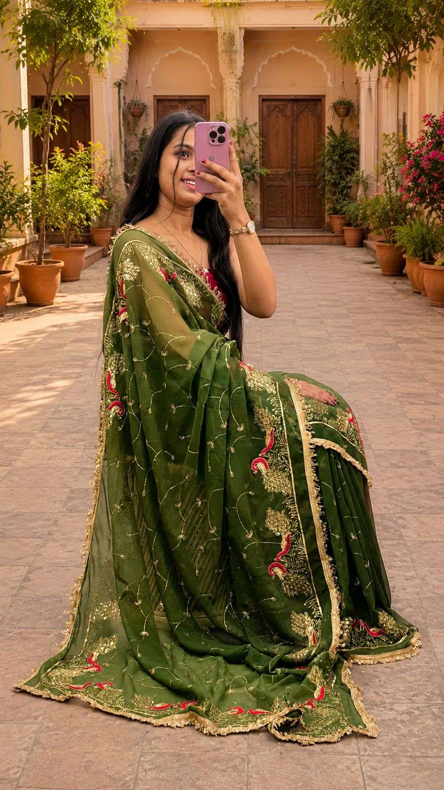 Elegant Georgette Jaal Aari Taari Work Saree Set