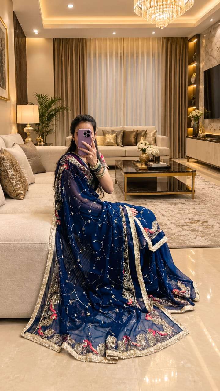 Couple Mor Ari-Tari Jaal Work Georgette Saree